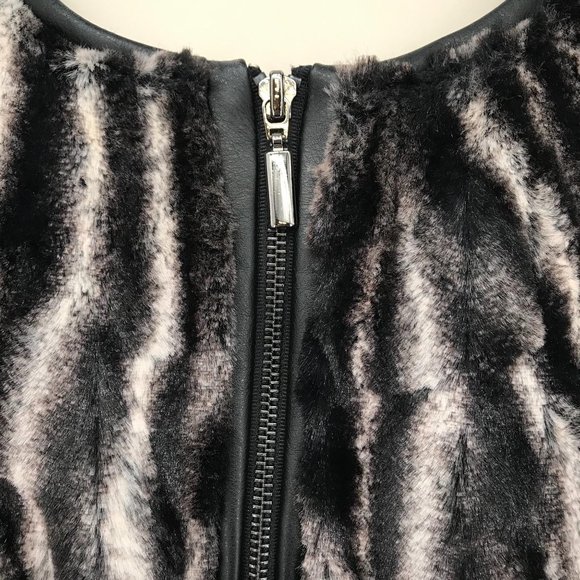 Style&Co Womens Black White Animal Print Faux Fur Front Zip Vest Size L - Picture 4 of 7